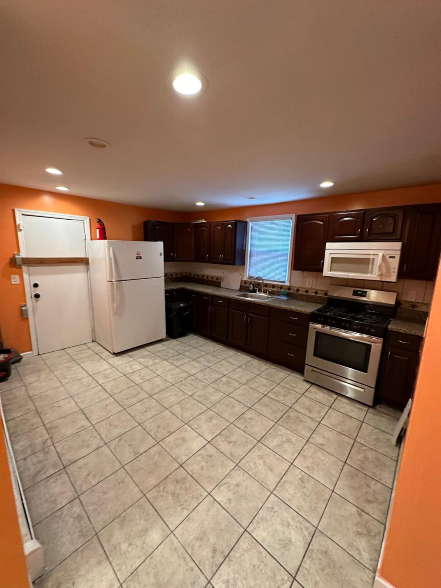 Fidelia Garnet Room, Queen Bed Minutes From Newark Liberty International Airport And Newark Penn Station المظهر الخارجي الصورة