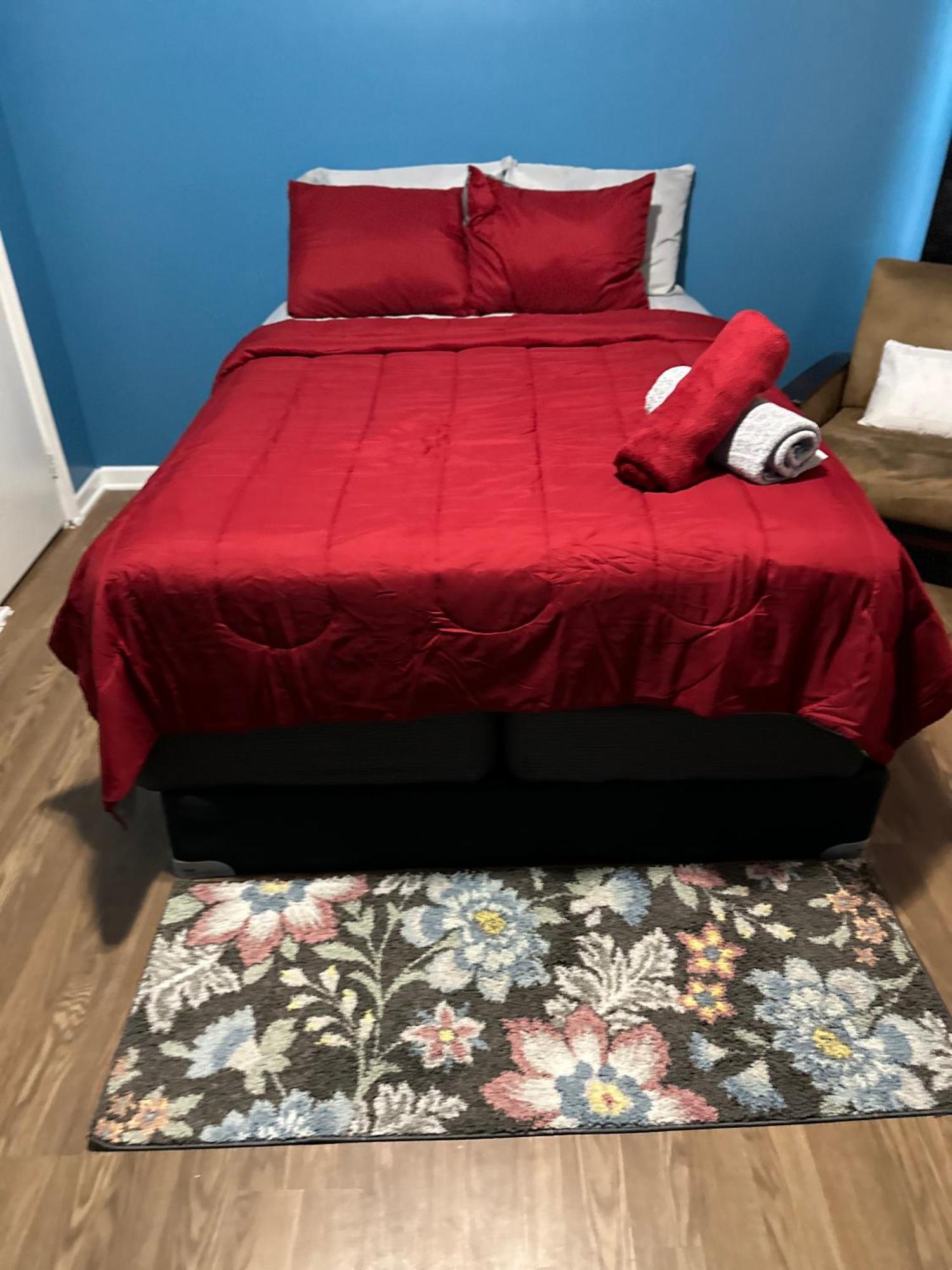 Fidelia Garnet Room, Queen Bed Minutes From Newark Liberty International Airport And Newark Penn Station المظهر الخارجي الصورة